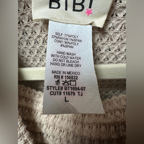 BiBi Woman’s Cream and Brown Leopard Print Waffle Long Sleeve Top Size Large - Picture 6 of 6